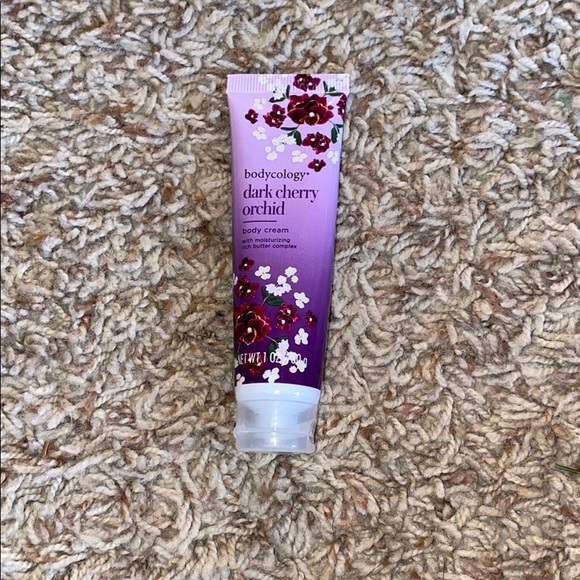 Lotion Bundle - Picture 3 of 8